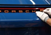 В январе-феврале украинцы уплатили более 60 млн грн автомобильного «налога на роскошь»