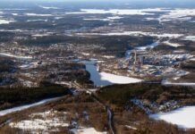 На фоне новых атак по россиянам на Балтике, в Финляндии нашли три беспилотника, вероятно, из Украины