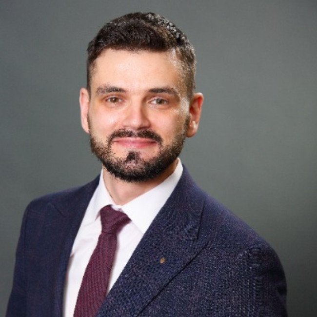 Четверо вінницьких педагогів здобули перемогу в І турі конкурсу «Учитель року – 2026»