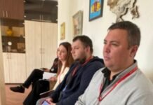 У Вінниці взялися за незаконні шлагбауми у дворах