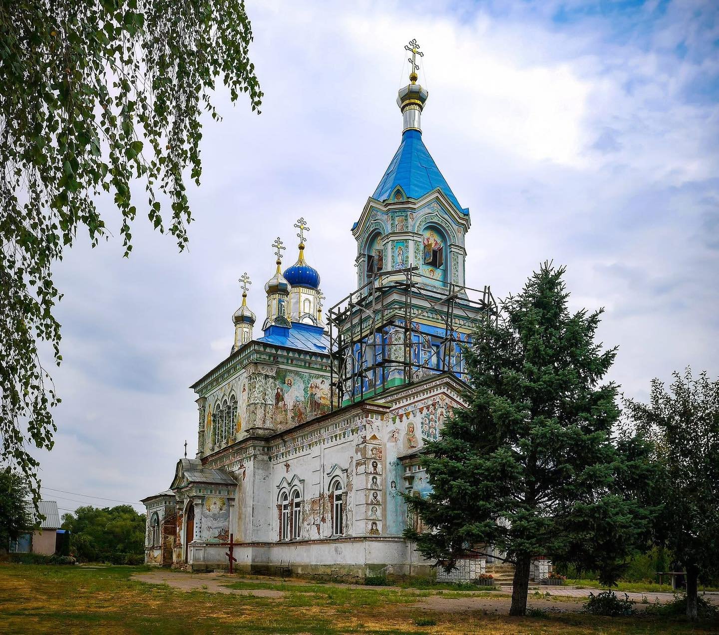 Розмальований Гранівський монастир: історія храмової будівлі, яку заснував афонський чернець