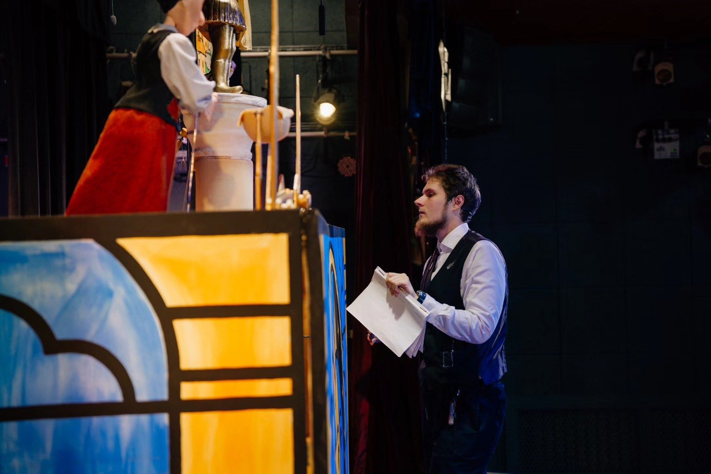 Про справжнє щастя! Вінницький театр ляльок запрошує на прем’єру глибокої казки-притчі за твором Оскара Уайльда