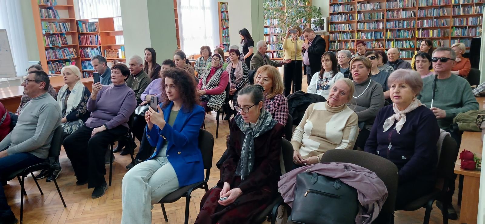 Учасники тріо «Оксамит» на творчій зустрічі співали про любов, надію та красу рідного краю