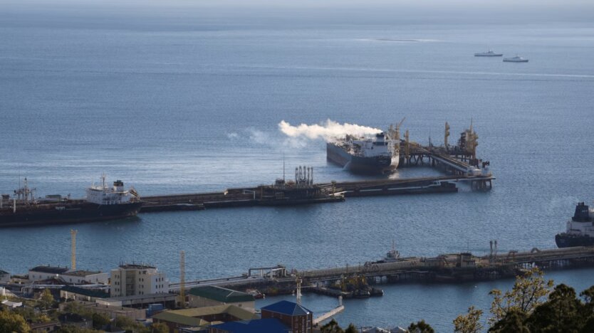 Минус пять кораблей за одну ночь: появились детали удара по флоту РФ в Новороссийске