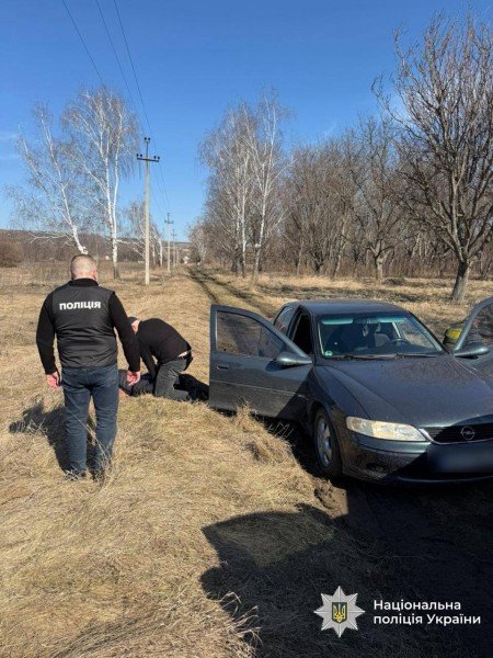 Затримали «стартаперів», які за $2000 переправляли через Дністер призовників у гідрокостюмах