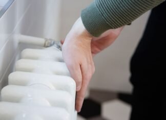 Киев снова не защитил план стойкости: Кабмин дал время до апреля и предлагает помощь