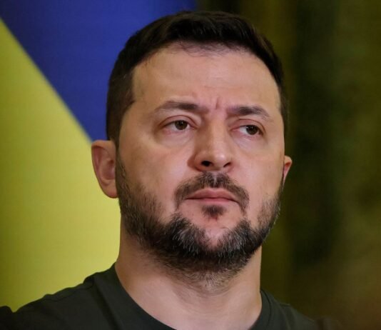 Микрочипы из Германии в Москву: по кому ударил новый указ Зеленского