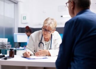 Проверять больничные будут по-новому: что изменилось для украинцев с 1 апреля