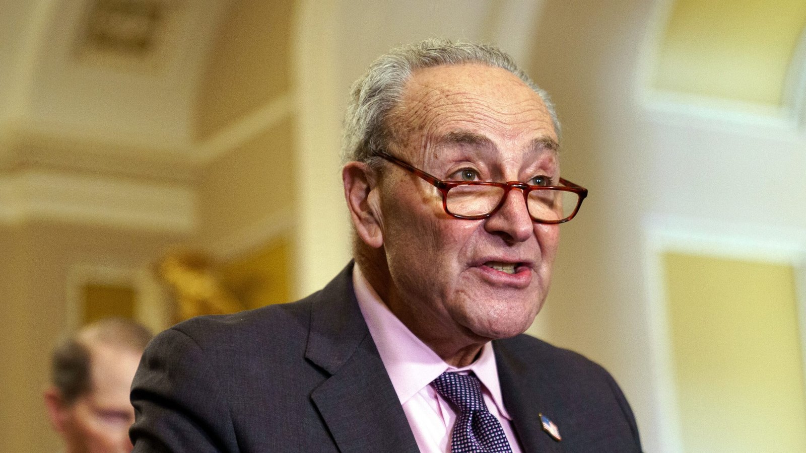 Сенаторы возмущены «позорным» смягчением санкций против России и требуют ограничений против Путина