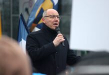 Семья Парубия судится на 15 млн грн за моральный ущерб – эквивалент сумме за гибель на фронте