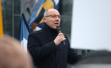 Семья Парубия судится на 15 млн грн за моральный ущерб – эквивалент сумме за гибель на фронте