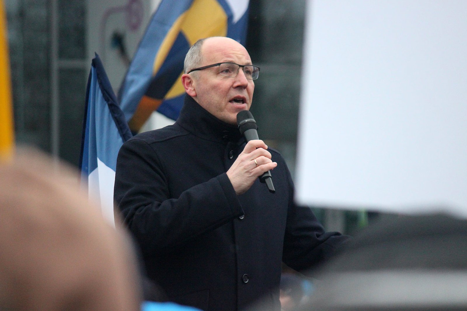 Семья Парубия судится на 15 млн грн за моральный ущерб – эквивалент сумме за гибель на фронте