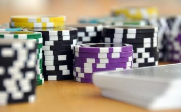 PlayCity забрал лицензию у Cosmolot и оштрафовал онлайн-казино на 12,9 млн грн