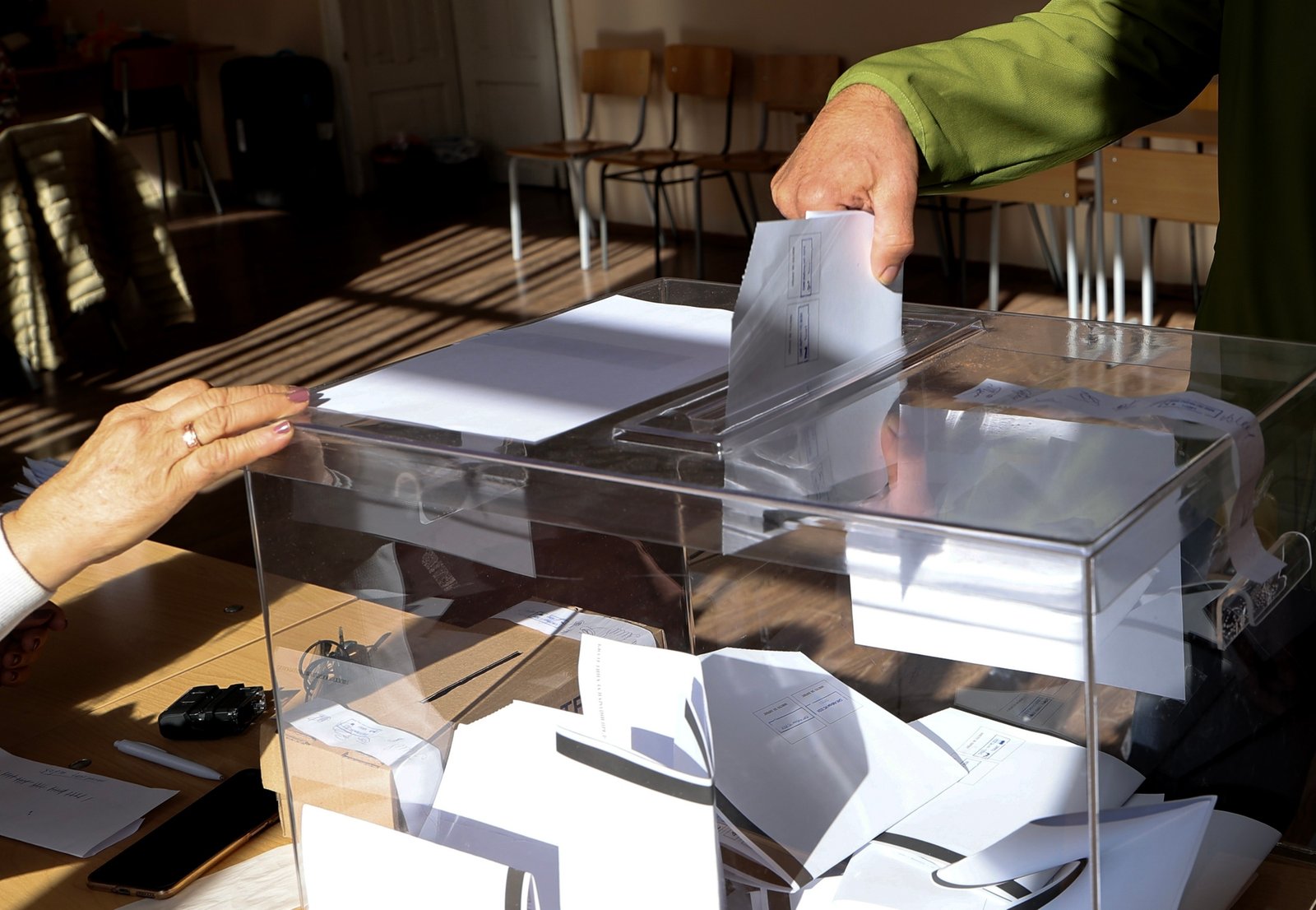 Politico: Болгария просит поддержки ЕС в противодействии вмешательству России в выборы