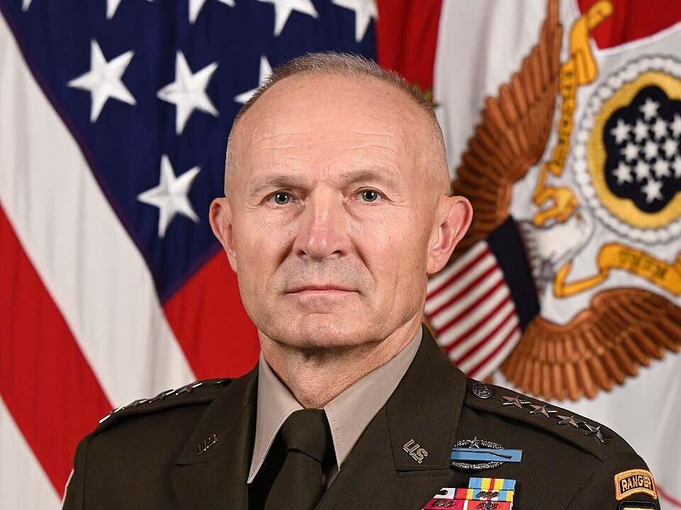 CBS: Министр обороны США попросил начальника штаба армии уйти в отставку