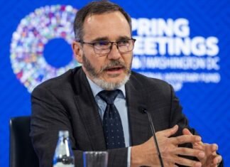 МВФ: мир оказался перед угрозой третьей за 17 лет рецессии