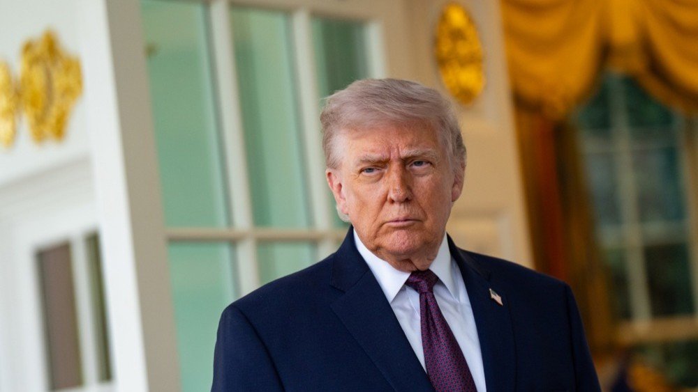 Трамп назвал срок, когда могут быть новые переговоры с Ираном. Хочет отказа от ядерного оружия