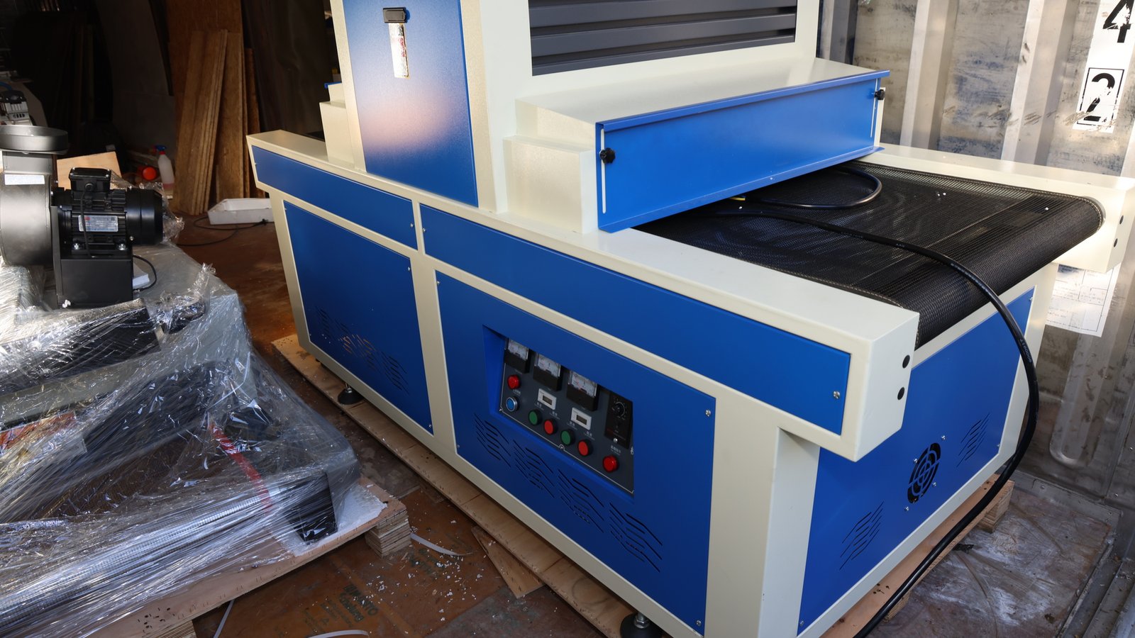 В Польше заявили о предотвращении производства фальшивых евро: часть должна была попасть в Украину