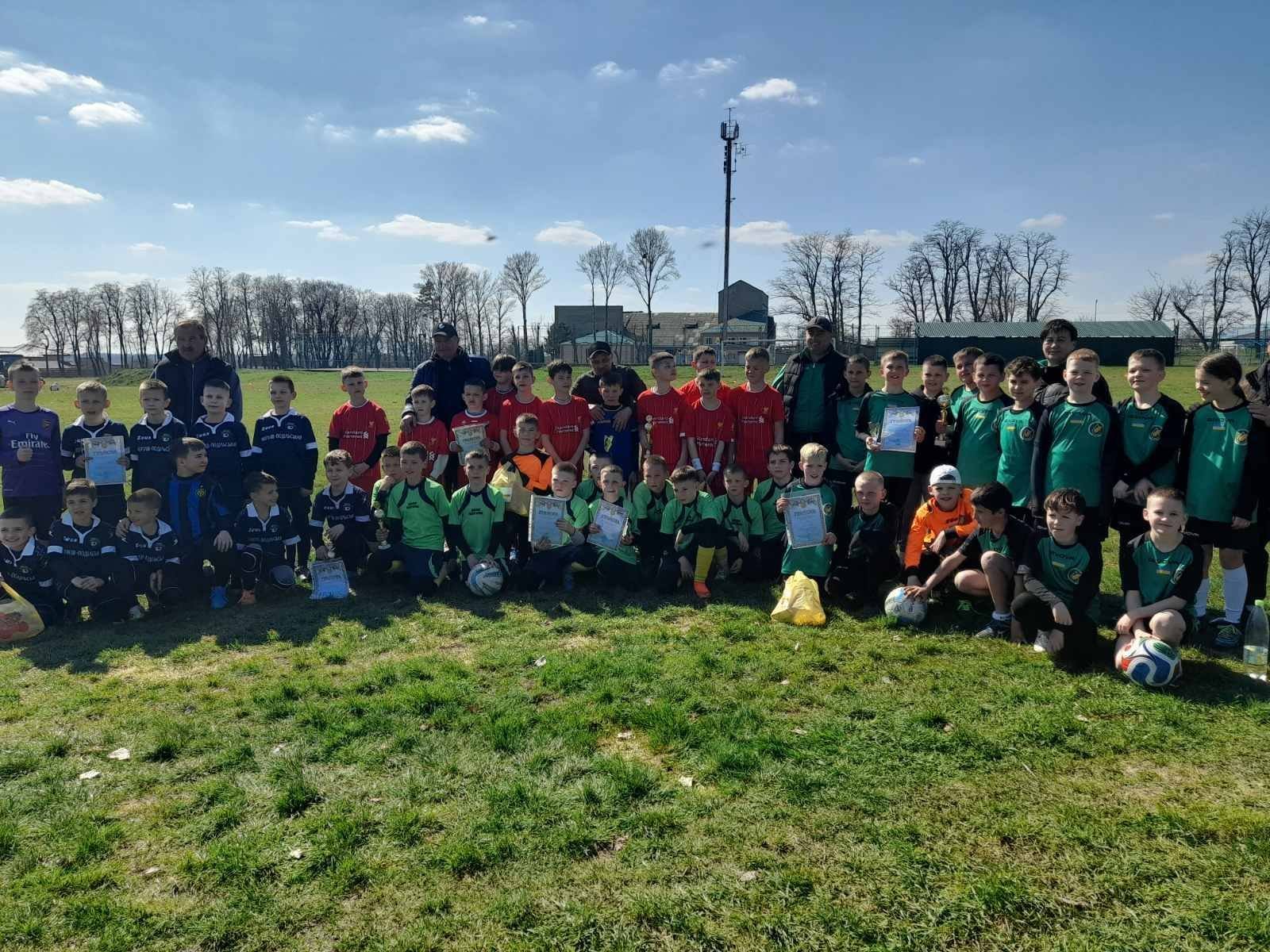 У Чернівецькій громаді відкрили футбольний сезон: відбувся дитячий турнір