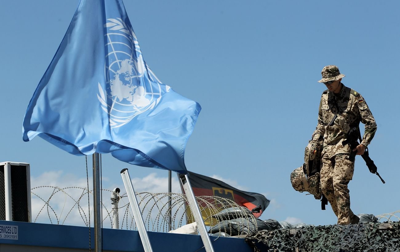 Французские миротворцы попали под обстрел в Ливане, есть погибший