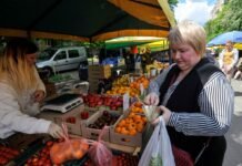 Украину ждут два скачка цен на продукты