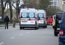 В Днепре мужчина открыл огонь по работникам ТЦК, двое из них ранены