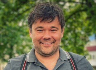 Зеленский ввел санкции против своего бывшего советника и главы ОП Андрея Богдана