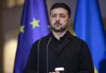 FT: Зеленский стремится к быстрому вступлению в ЕС, это вызывает напряженность у европейцев.
