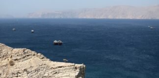 Нефть подскочила после новых атак Ирана по ОАЭ и кораблям в Ормузе