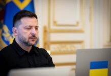 Украинские защитники второй месяц подряд нейтрализуют 35 000+ россиян – Зеленский