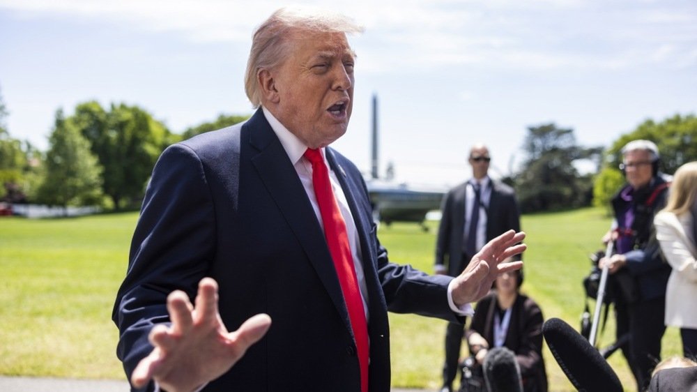 Трамп обвинил ЕС в невыполнении торговой сделки и анонсировал повышение пошлин