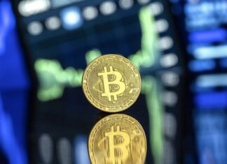 Стоимость биткоина превысила $80 000 впервые с конца января