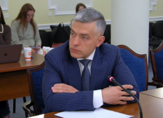 «Не знаком, не общался». Глава набсовета Сенс Банка отрицает, что он человек Миндича