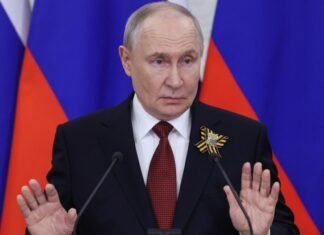 Путин вышел после 9 мая: обвинил Украину в анонсированном Трампом обмене пленными