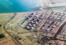 Впервые с начала войны с Ираном Катар провел через Ормуз танкер с LNG – Bloomberg