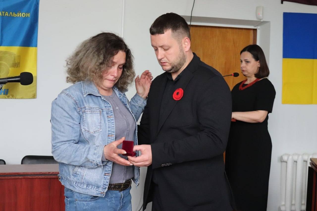 «Серце матері воїна»: у Жмеринській громаді відзначили матерів полеглих бійців