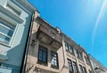 Соборна, 58: історія, таємниці та цікаві факти прибуткового будинку купця Бродського