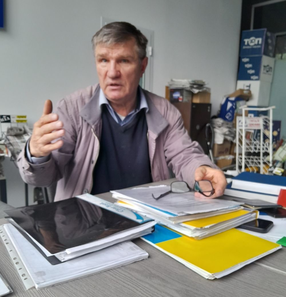 «Тату, ми тут м’ясо»: чому біля сьомого Апеляційного суду у Вінниці портрет полеглого воїна?