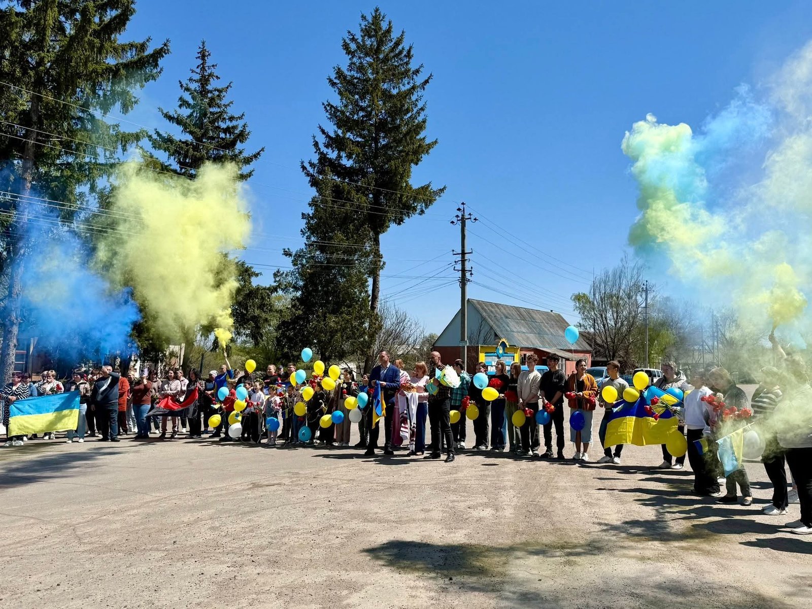 Бершадська громада зустріла звільненого з ворожого полону земляка Едуарда Арсенчука