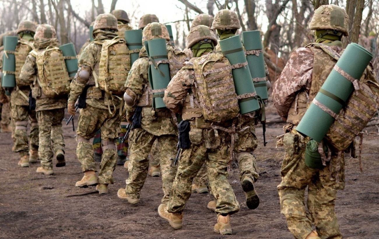Спецконтракты для пехоты с июня: в Украине стартует реформа армии, план будет через неделю
