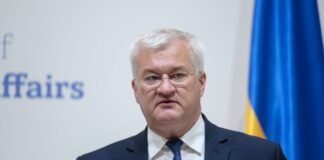 Сибига впервые встретился с новой главой МИД Венгрии: о чем говорили