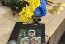 «Я хотів віддати сину свою ногу»: хвилююча розмова з батьком спецназівця «Вікінга»