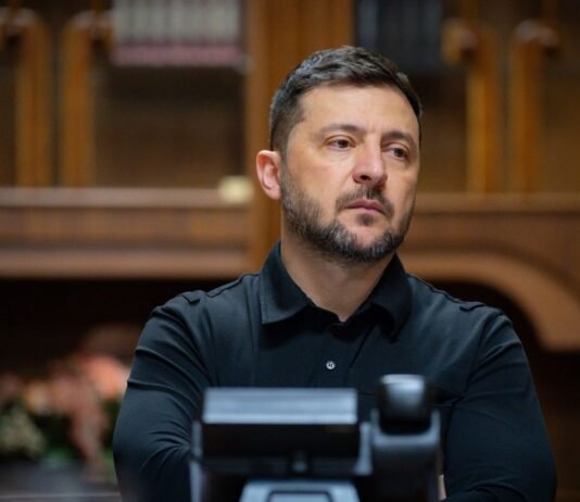 Зеленский встретился с представителями фракции монобольшинства в Раде: о чем говорили