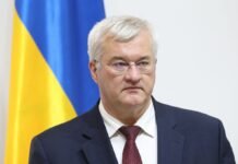 «Не шутите с Украиной»: Сибига рассказал, как мир просил не бить по России 9 мая